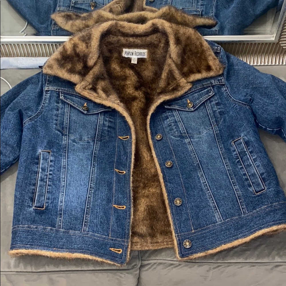 Fabulous denim jacket with faux fur trim